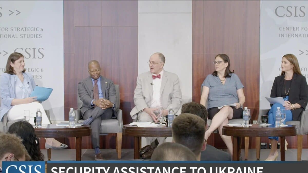 Допомога Україні роль Держдепартаменту США
