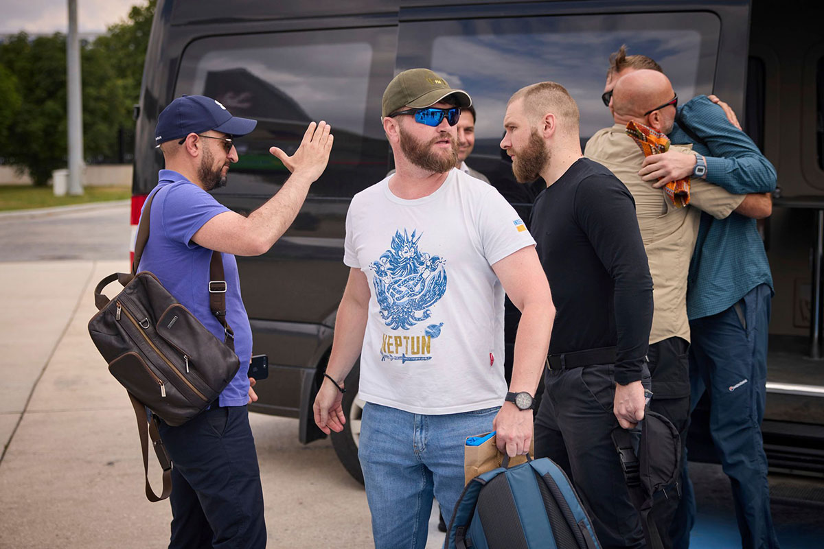 Кремль критикують після звільнення бійців "Азовсталі"